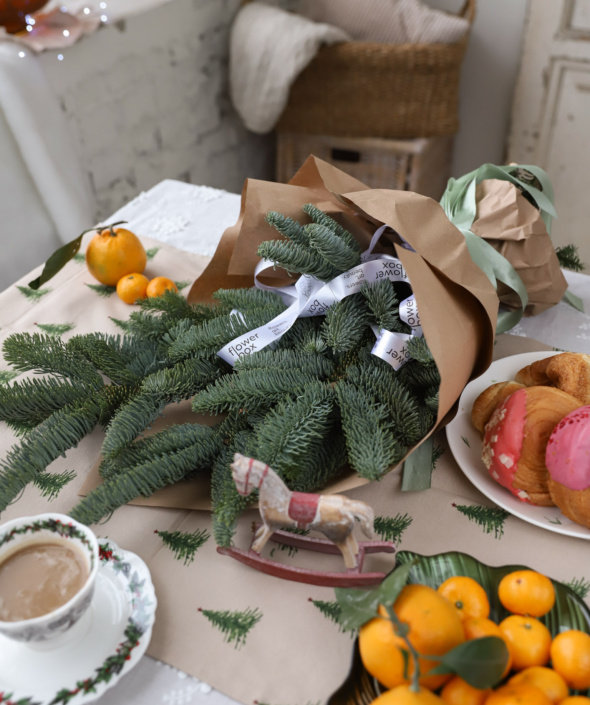 Букет из нобилиса в крафте №2125