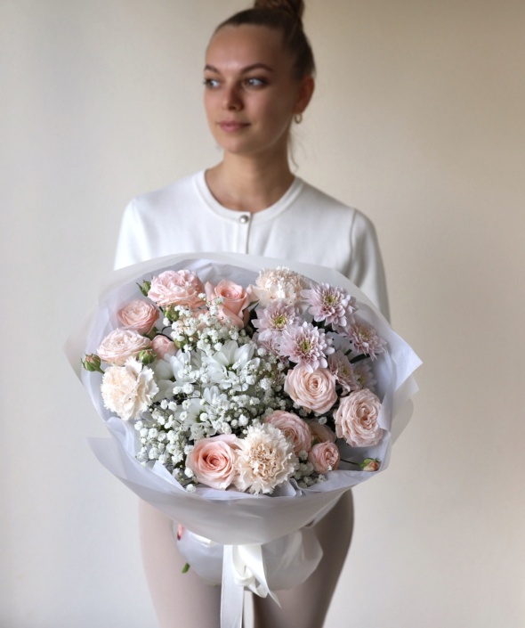 Букет кремовый с гипсофилой №1691 Букет кремовый с гипсофилой №1691