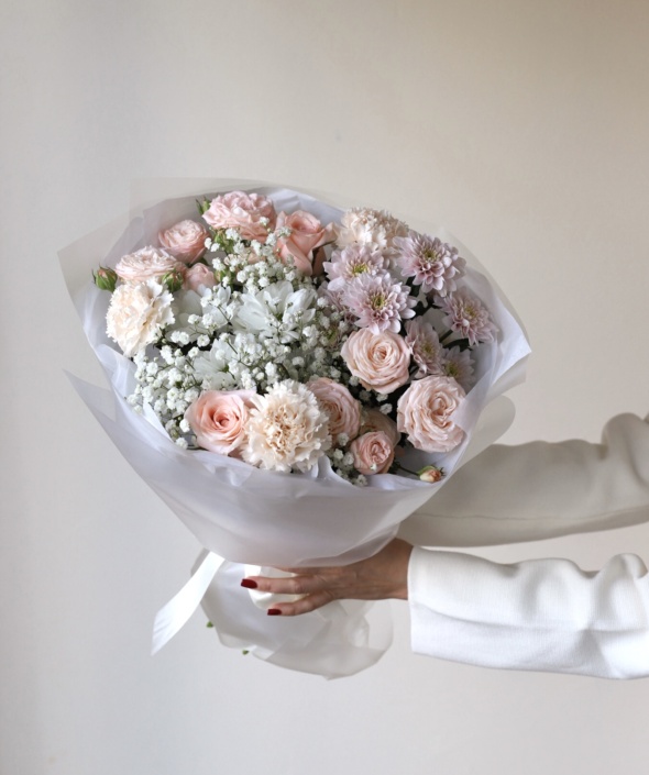 Букет кремовый с гипсофилой №1691 Букет кремовый с гипсофилой №1691