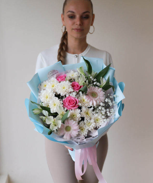 Букет нежный в голубом оформлении №1944