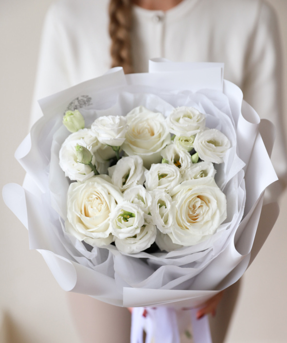 Дуобукет с лизиантусом и розами №1662 Дуобукет с лизиантусом и розами №1662