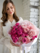 Микс роз в белом оформлении №1676