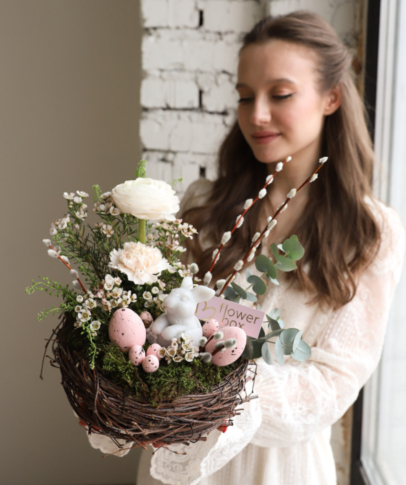 Нежная пасхальная композиция в гнезде №2150