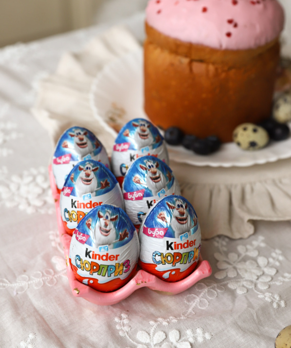 Шоколадные яйца Kinder Сюрприз на подставке ручной работы №2151