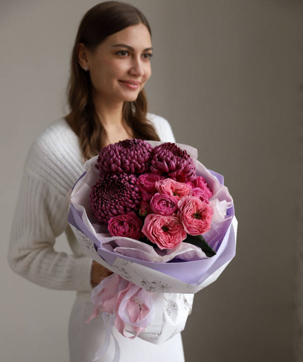 Яркий букет с винными хризантемами №2120 Яркий букет с винными хризантемами №2120