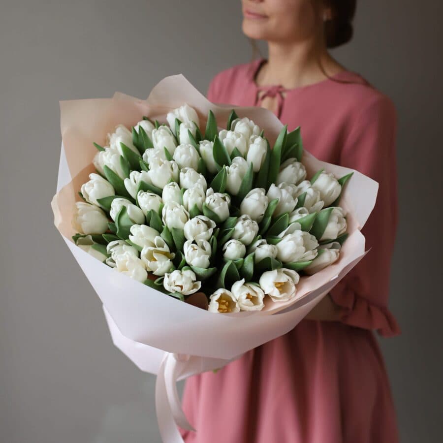 Монобукет из 51 тюльпана в оформлении (Голландия) №1017 - Фото 3