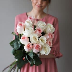 Белые и розовые розы в ленту (15 шт) №1031 - Фото 4