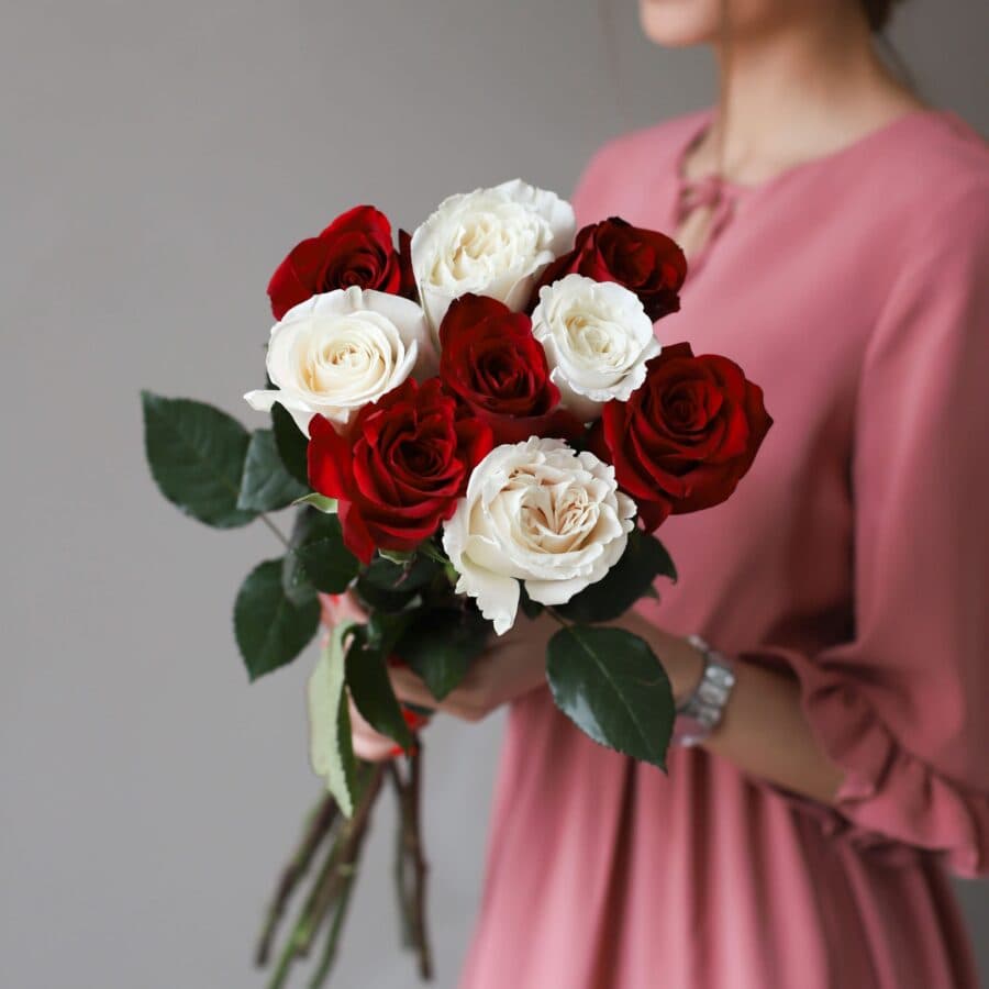 Красные и белые розы в ленту (9 шт) №1033 - Фото 3