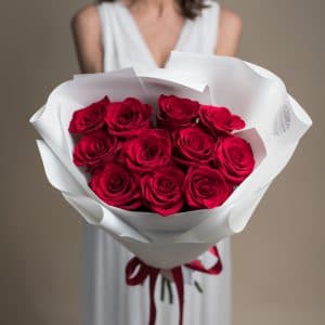 Красные розы в белом оформлении (11 шт) №719 - Фото 3