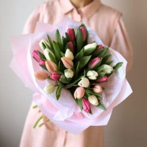 25 тюльпанов в нежно-розовом оформлении (Голландия) №1242 - Фото 3