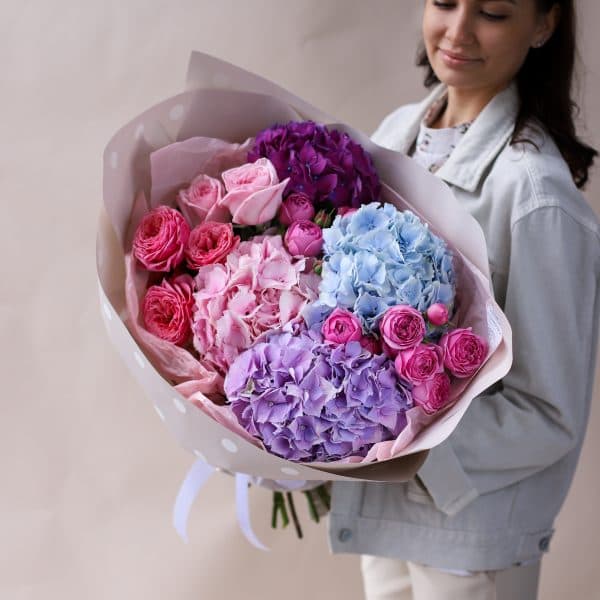 Сборный букет с гортензиями и пионовидными розами №834 - Фото 21