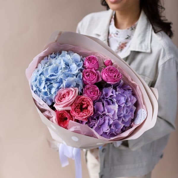 Сборный букет с гортензиями и пионовидными розами №835 - Фото 31