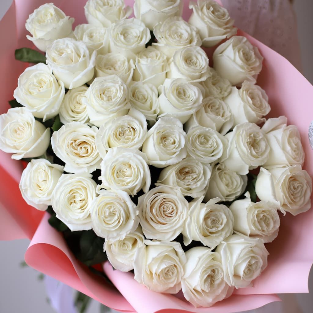 Белые розы в розовом оформлении (41 шт) №512 - Фото 10