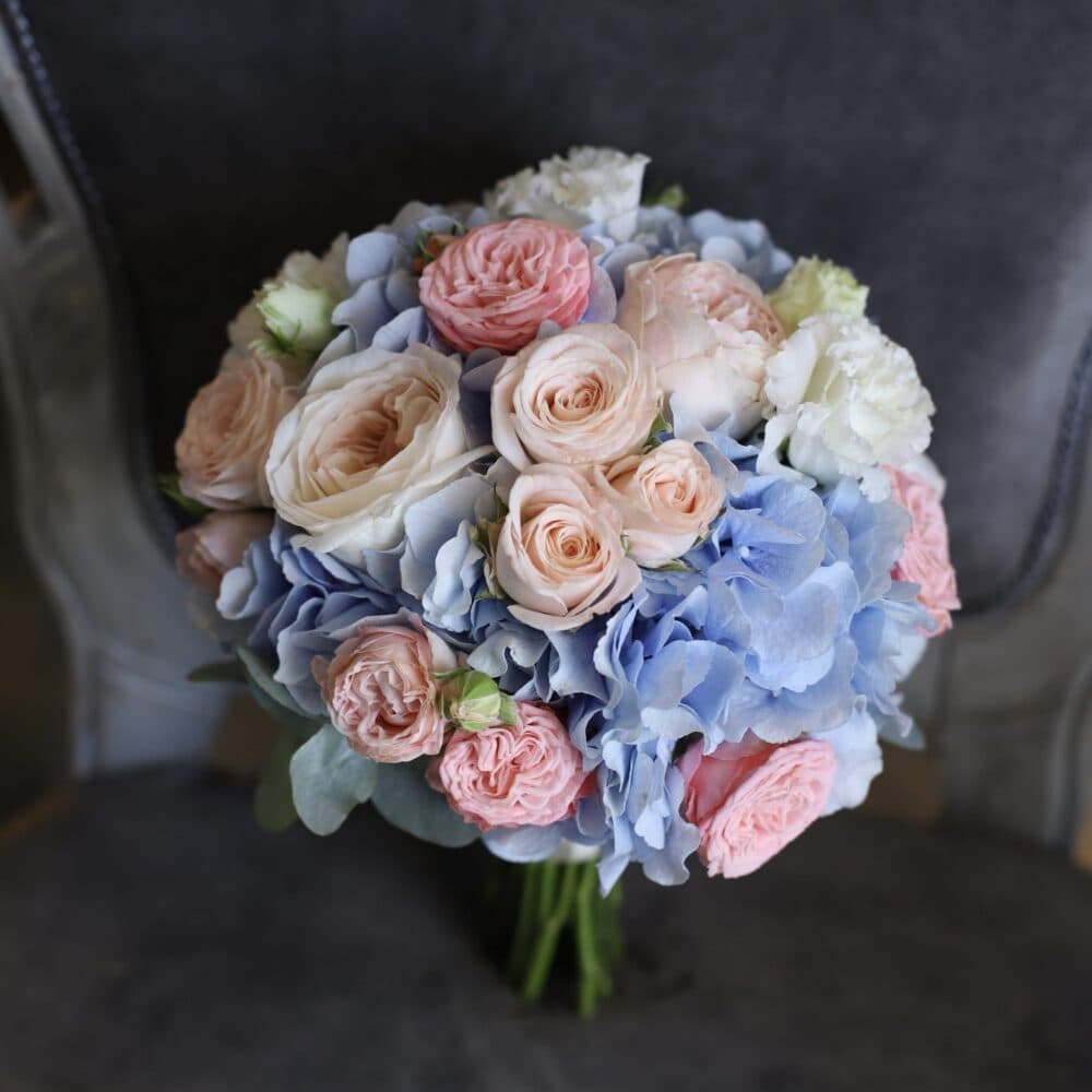 Свадебный букет  с голубой гортензией №966 - Фото 1
