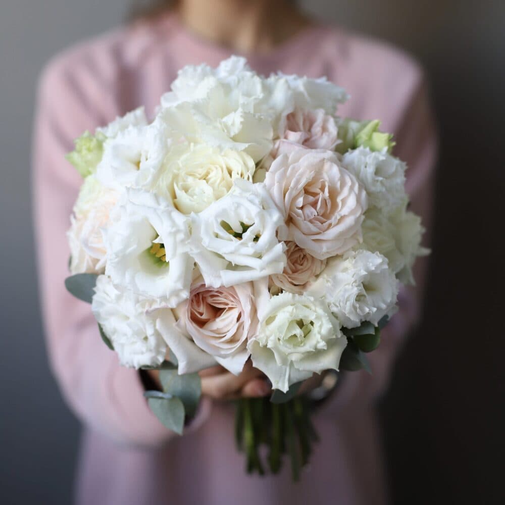 Свадебный букет с кремовыми розами №955 - Фото 1