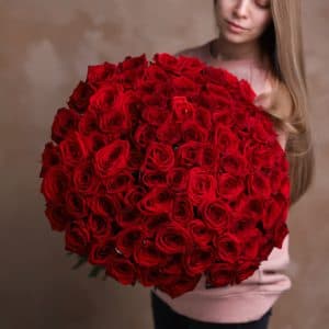 Розы красные в ленту (Россия, 101 шт) №1014 - Фото 3