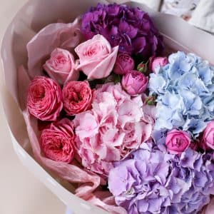 Сборный букет с гортензиями и пионовидными розами №834 - Фото 6