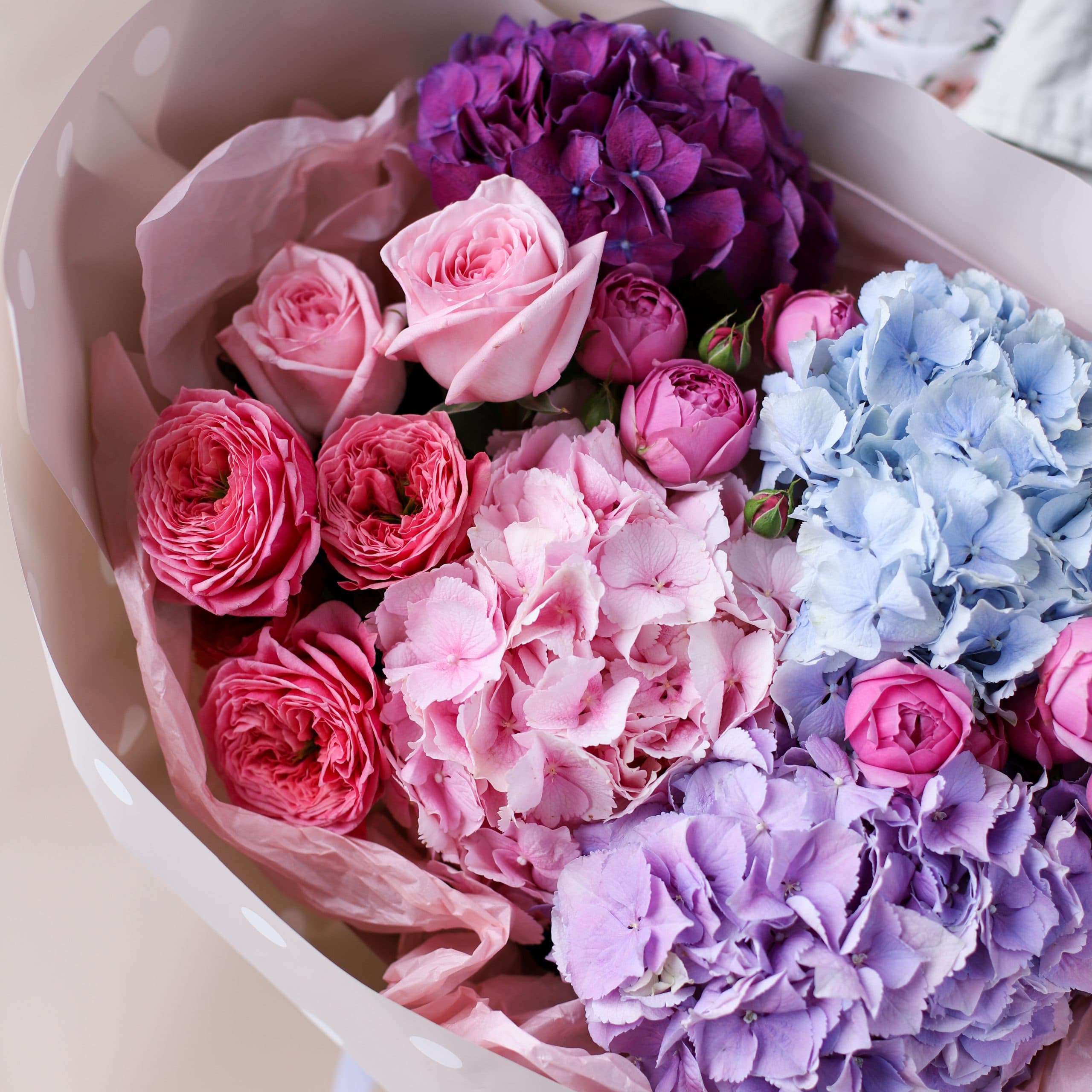 Сборный букет с гортензиями и пионовидными розами №834 - Фото 3