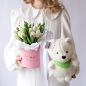 Коробка с тюльпанами и мишка (17 шт) №1554 - Фото 3