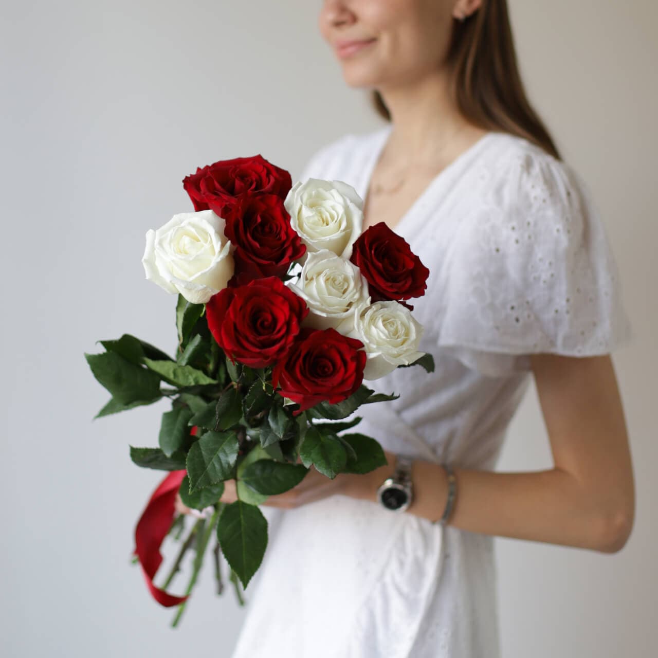 Красные и белые розы в ленту (9 шт) №1033 - Фото 8