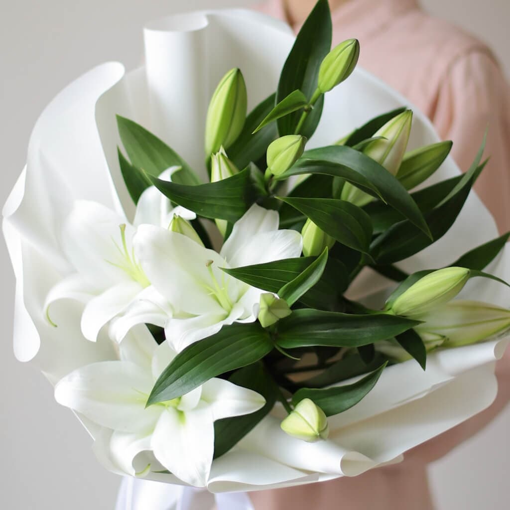Лилии в белом оформлении №1633 - Фото 24