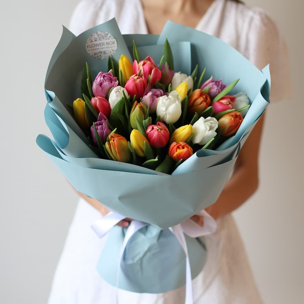 Микс тюльпанов в голубом оформлении (25 шт) №1571 - Фото 1