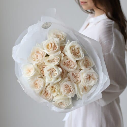 Пионовидные розы White O`hara в воздушном оформлении (21 шт) №1188 - Фото 40