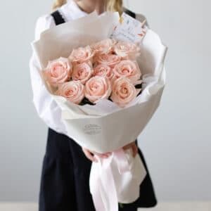 Нежно-розовые розы в белом оформлении (11 шт) №1771 - Фото 4