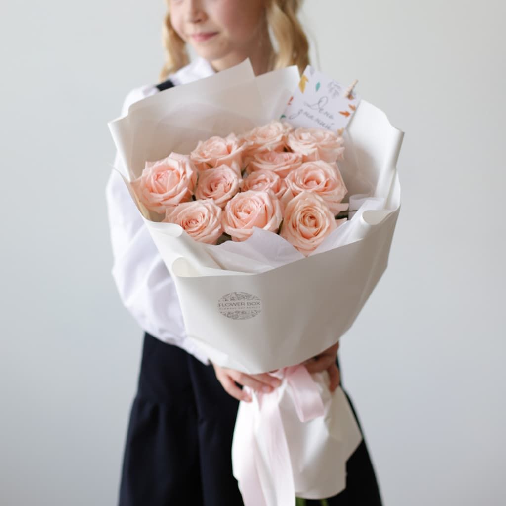 Нежно-розовые розы в белом оформлении (11 шт) №1771 - Фото 1