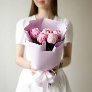 Пионы розовые в оформлении (5 шт) №1687 - Фото 3