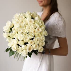 Розы белые российские в ленту (51 шт) №1731 - Фото 3