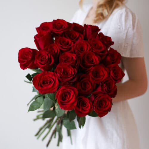 Розы красные в ленту (25 шт)  №1041 - Фото 5