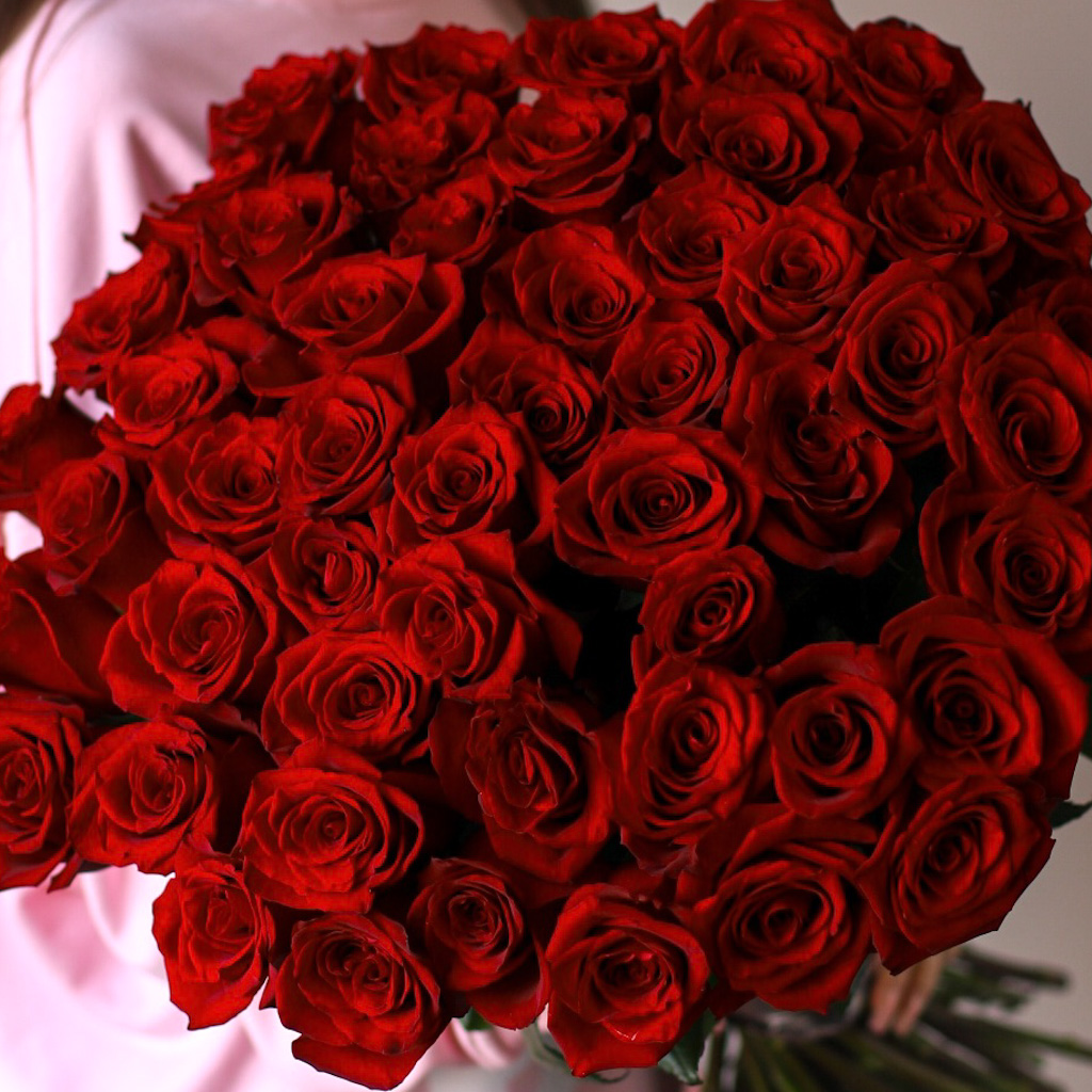 Розы красные в ленту (51 шт) №1724 - Фото 65