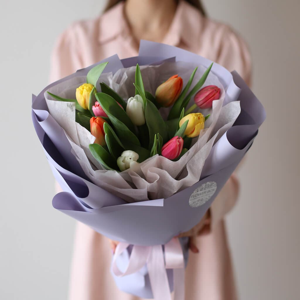 Тюльпаны голландские в оформлении (9 шт) №1602 - Фото 1