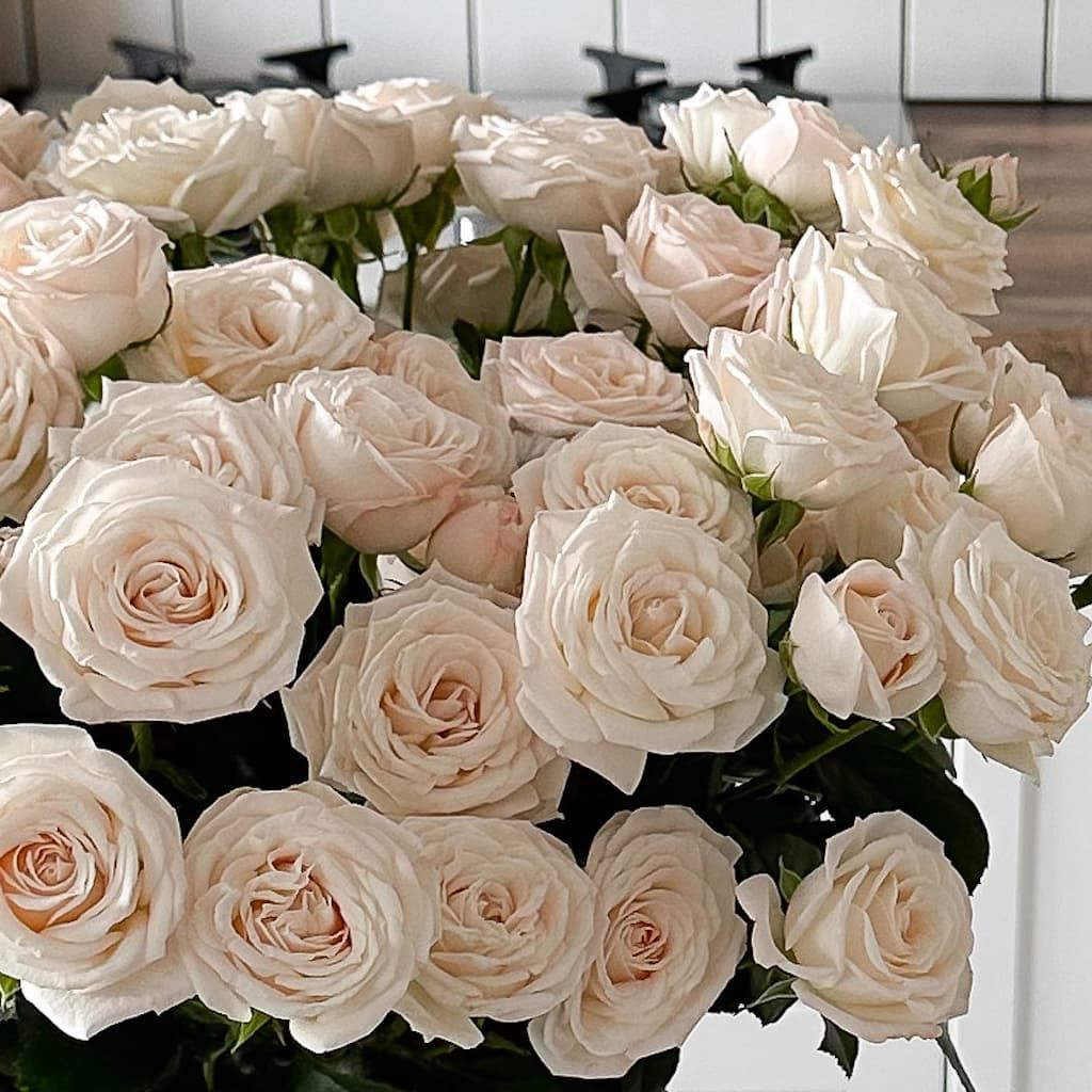 Ваза с кустовыми розами №1621 - Фото 2