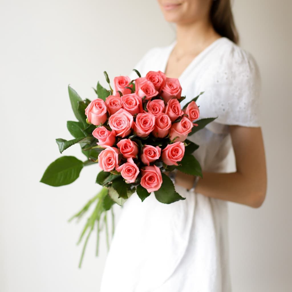 Ярко-розовые розы в ленту (Россия, 21 шт) №1736 - Фото 2