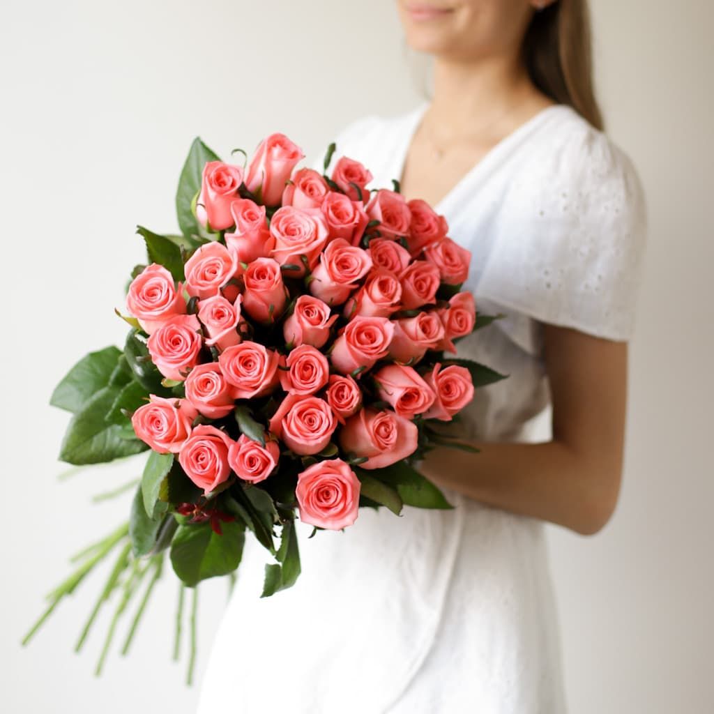 Ярко-розовые розы в ленту (Россия, 35 шт) №1737 - Фото 1